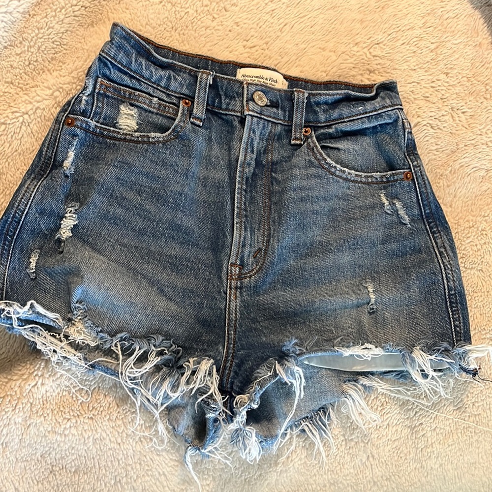 Abercrombie Curve Love Jean shorts